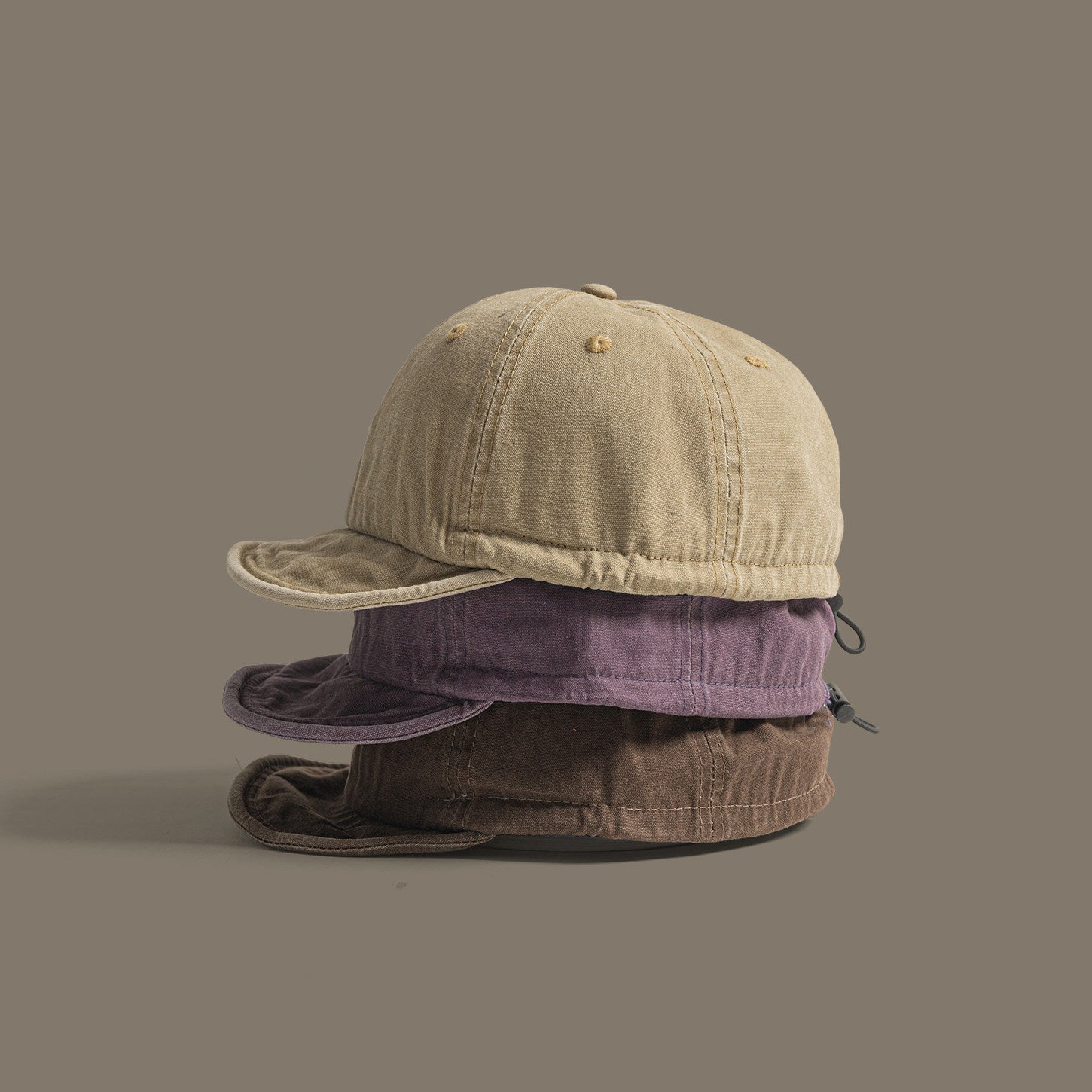 Caps