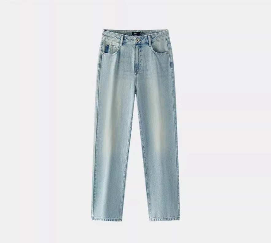 Non-fit Light-colored High-waisted Slightly Flared Jeans